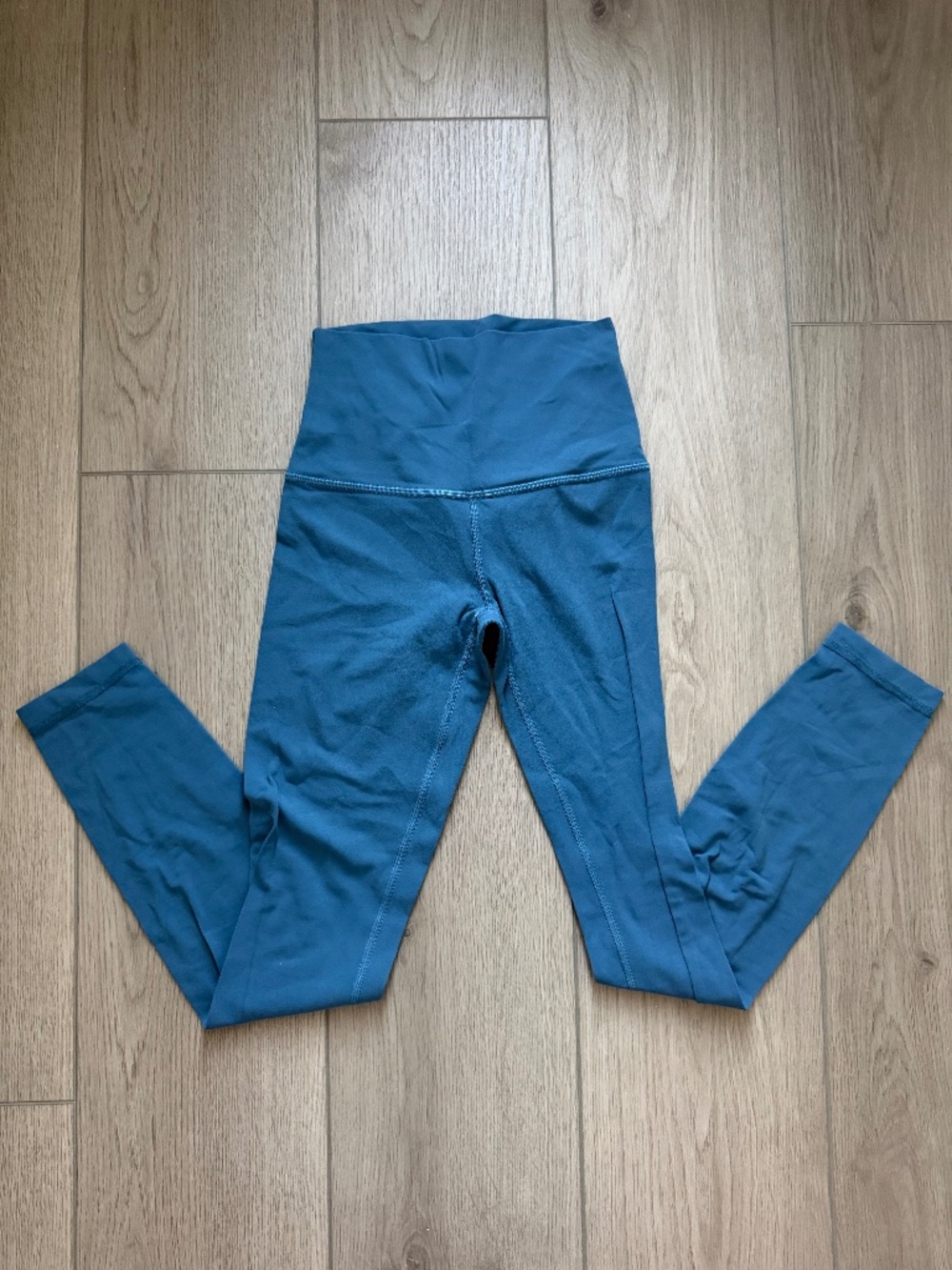 Lululemon blue align leggings